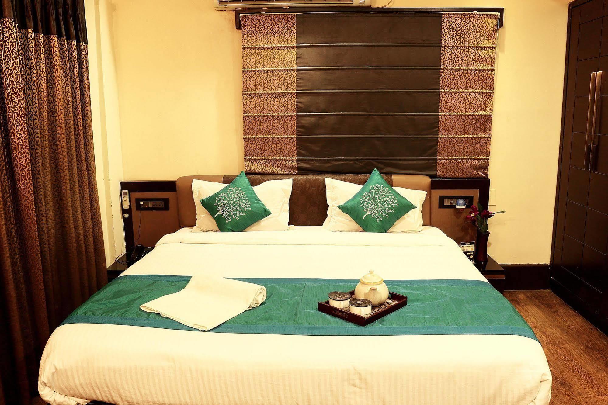 Tangerine Guest House Calcutta Exteriör bild